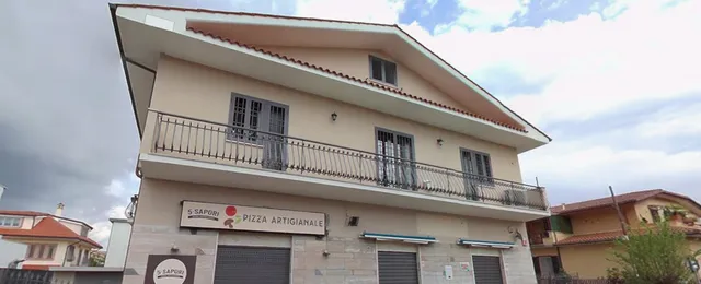La facciata dello studio in Via Mura dei Francesi 128
